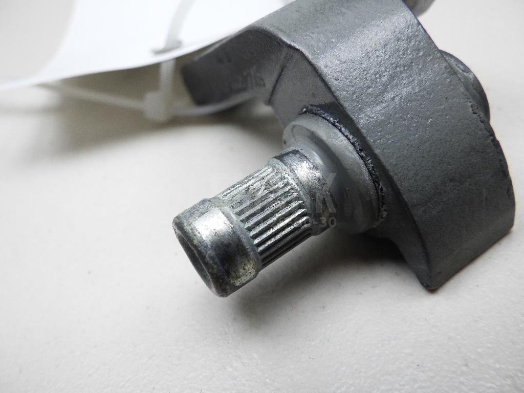 Петля двери