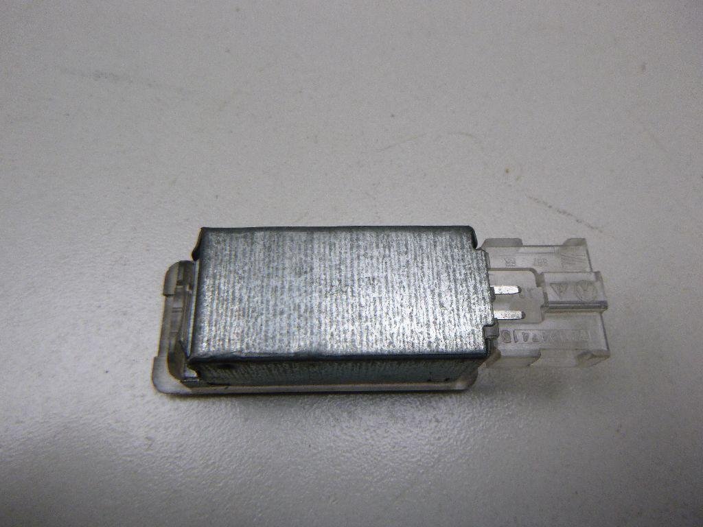 Плафон салонный