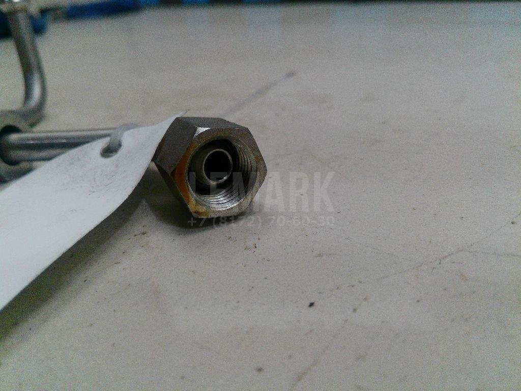 Трубка топливная