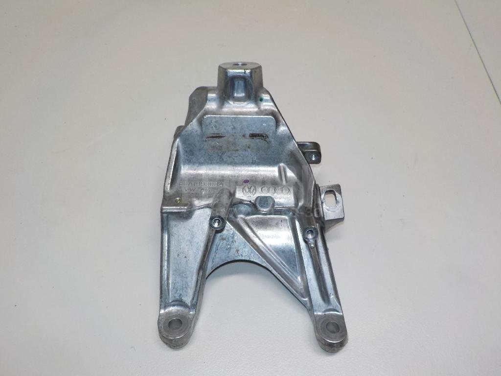 Кронштейн двигателя правый