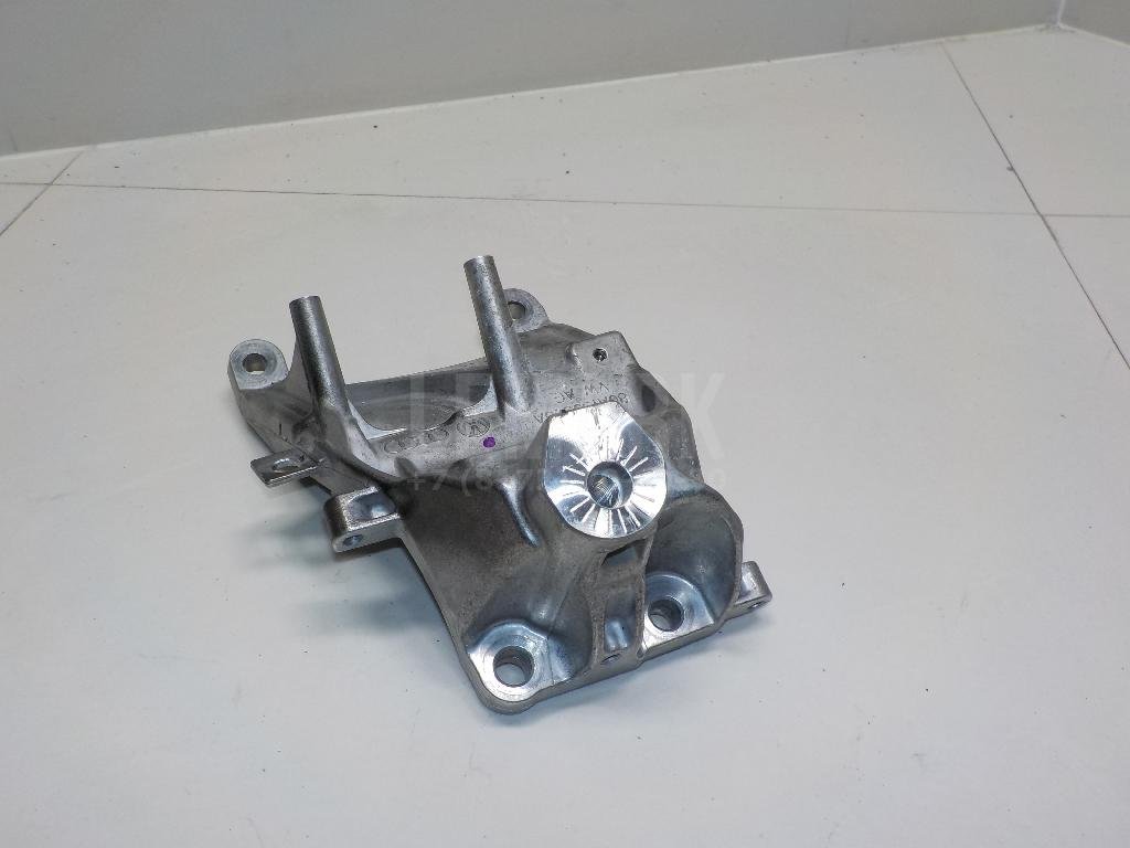 Кронштейн двигателя правый