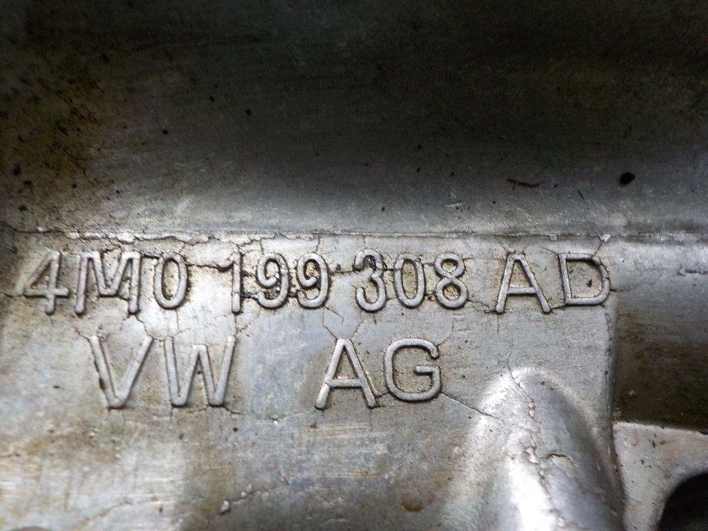 Кронштейн двигателя правый