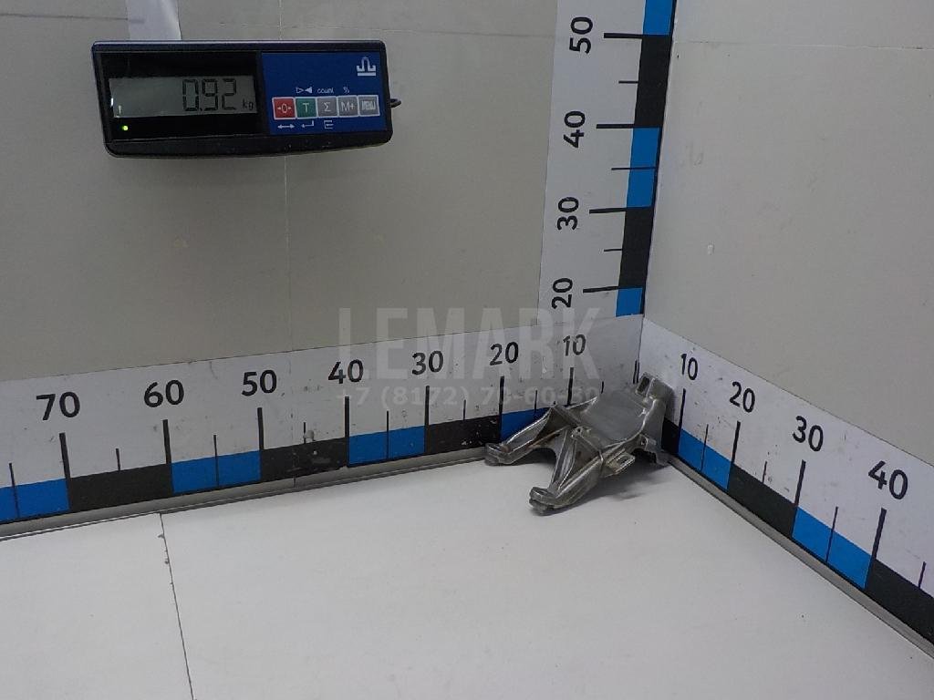 Кронштейн двигателя правый