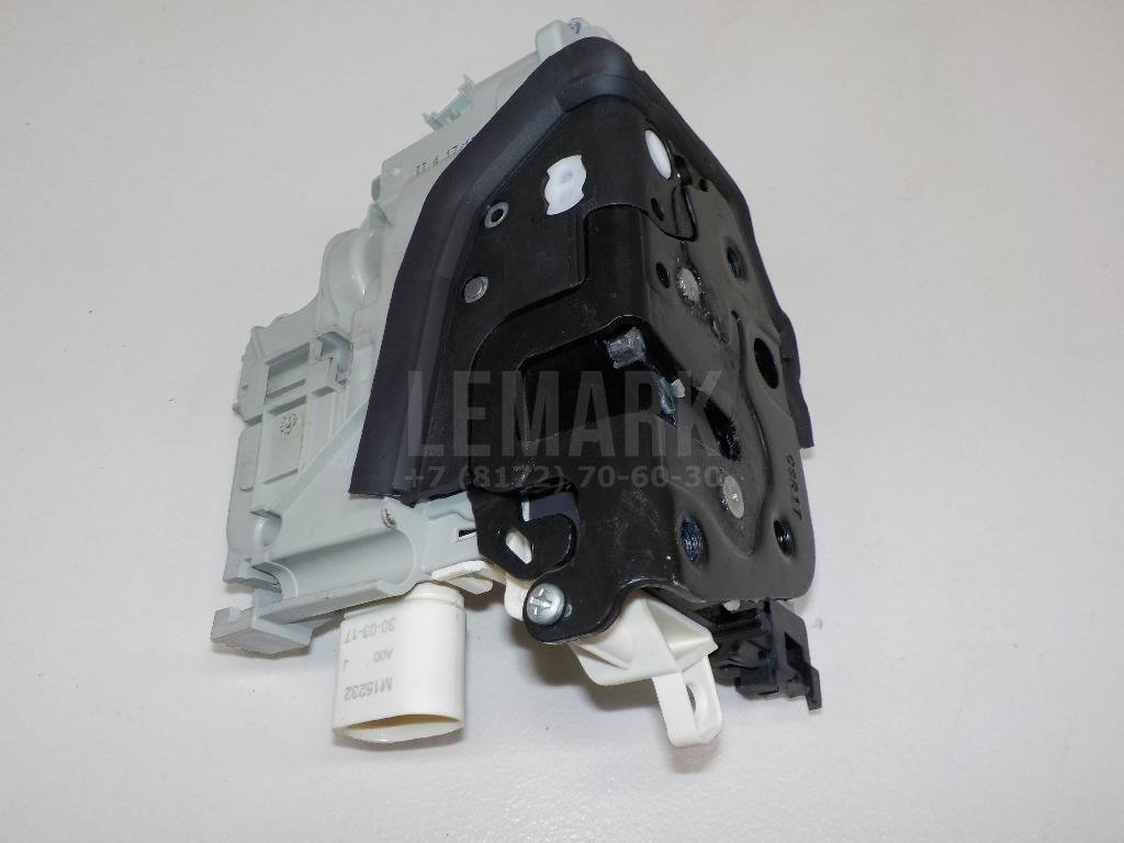 Замок двери задней правой