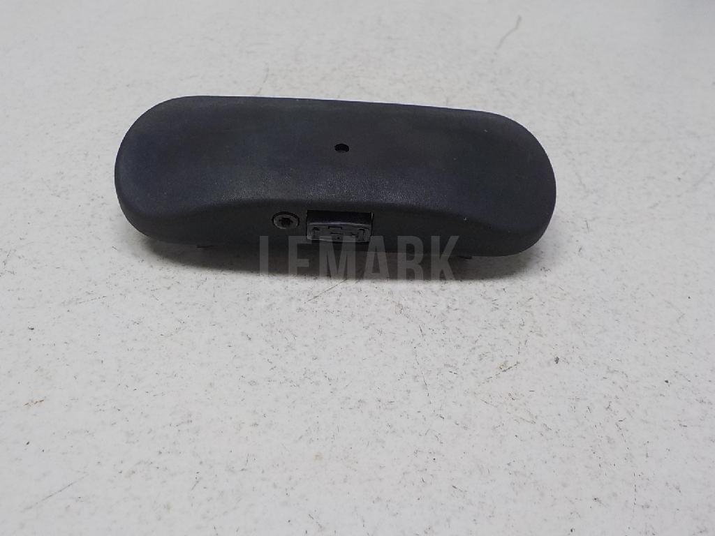 Форсунка омывателя лобового стекла