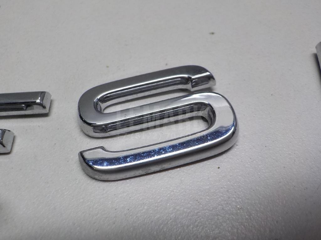 Эмблема на крышку багажника