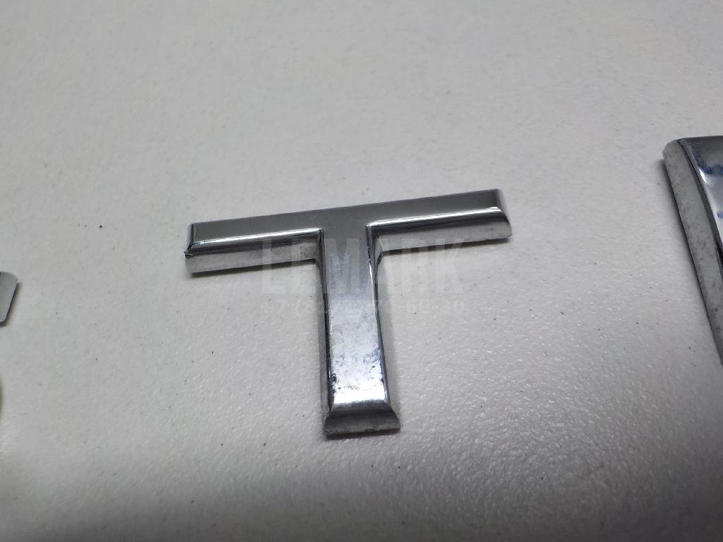 Эмблема на крышку багажника