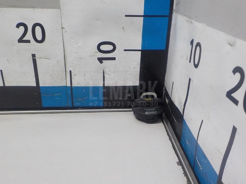 Крышка маслозаливной горловины