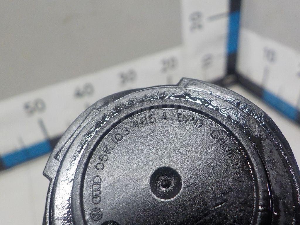 Крышка маслозаливной горловины