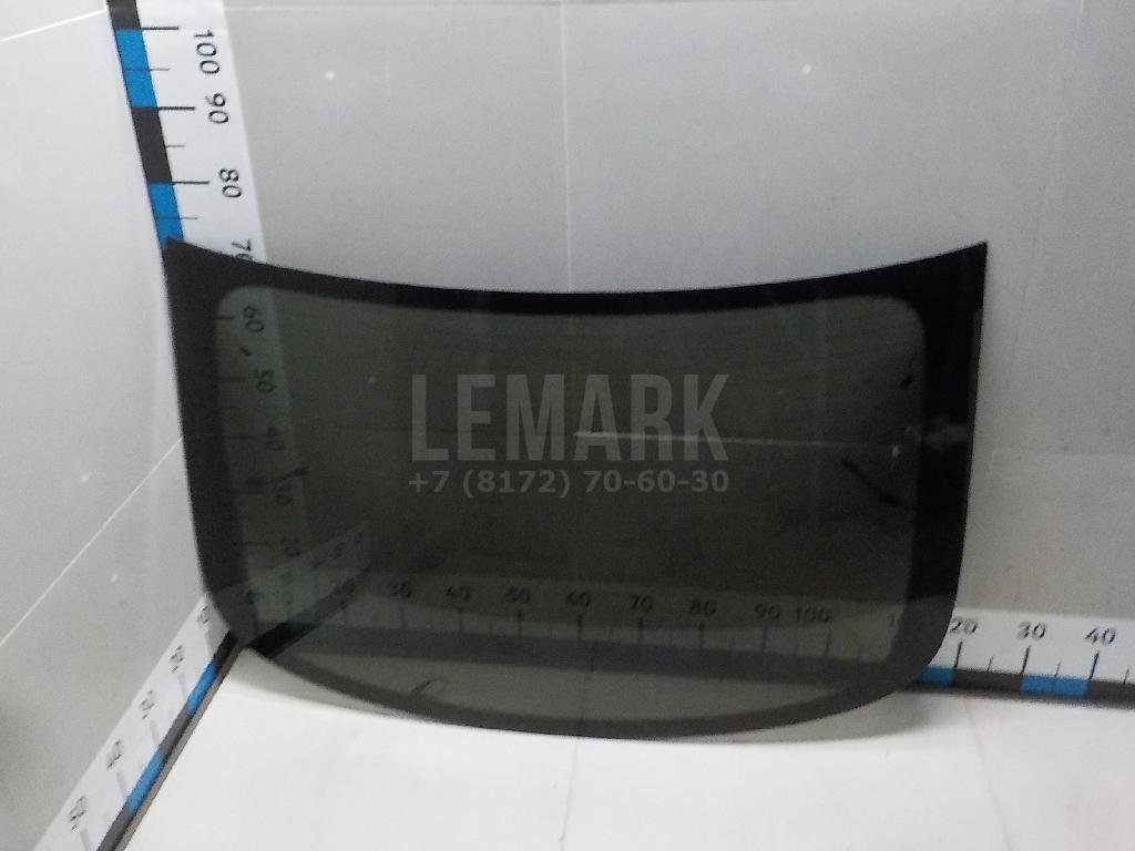 Стекло двери багажника