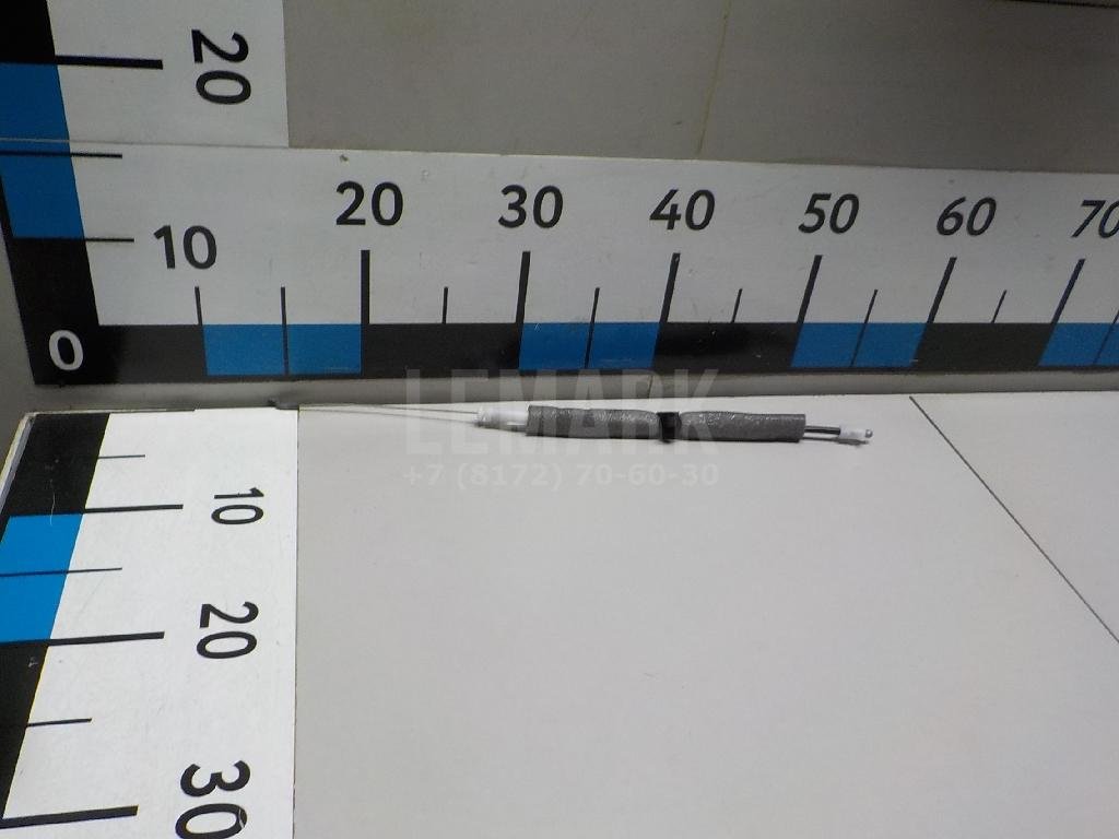 Трос открывания багажника