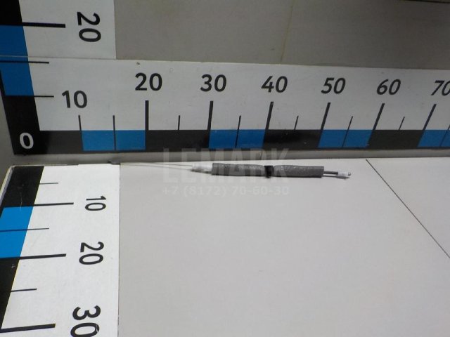 Трос открывания багажника