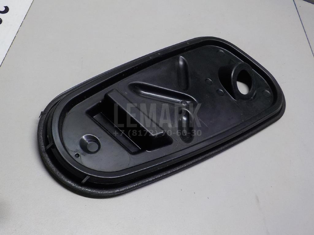 Заглушка панели двери