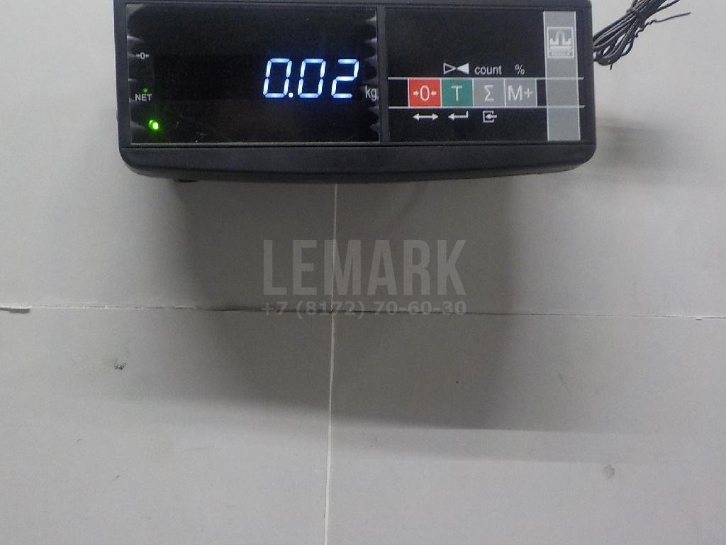 Кнопка закрывания багажника