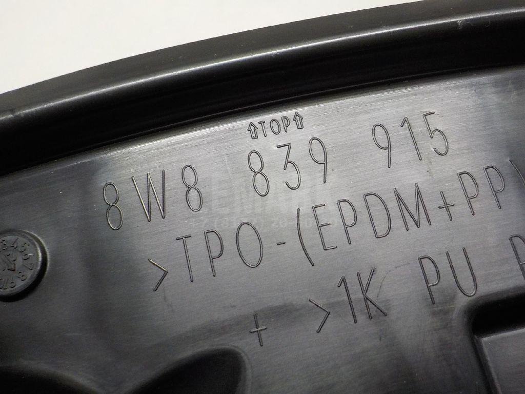 Заглушка панели двери