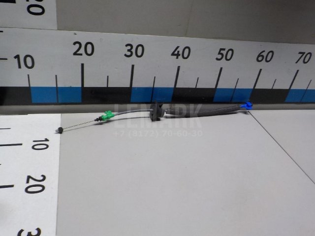 Трос открывания задней двери