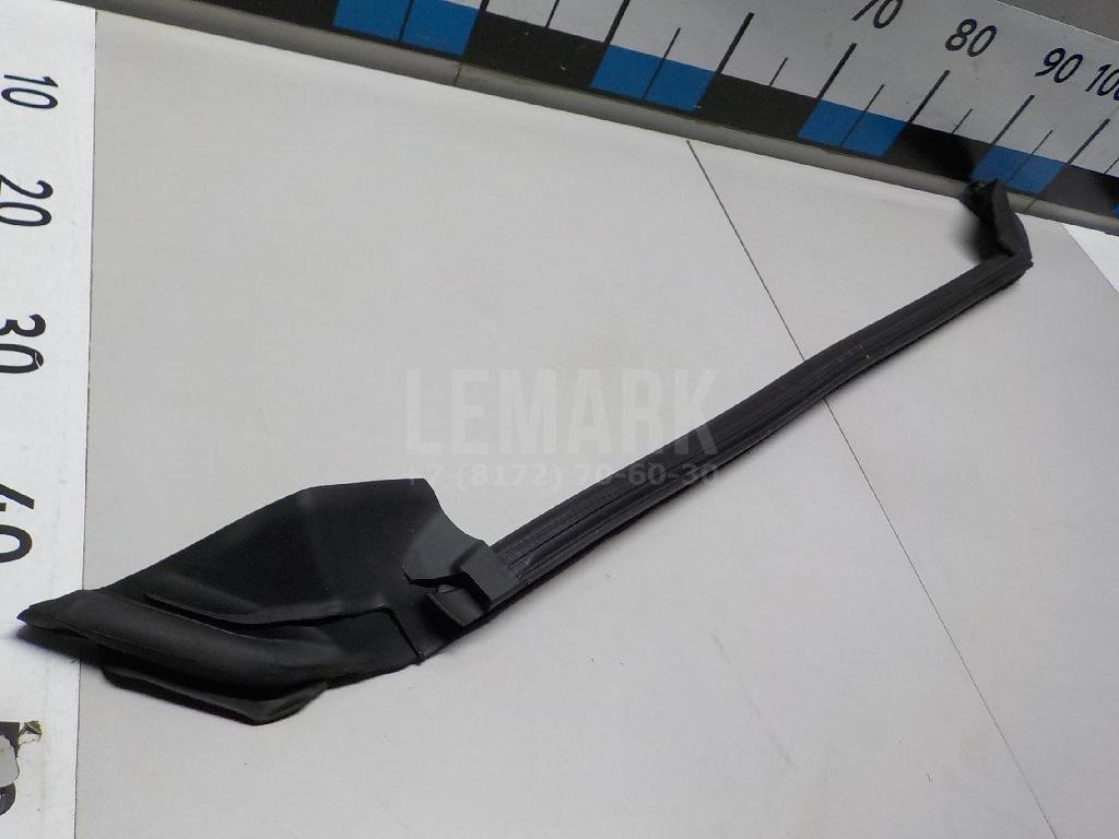 Уплотнитель стекла двери