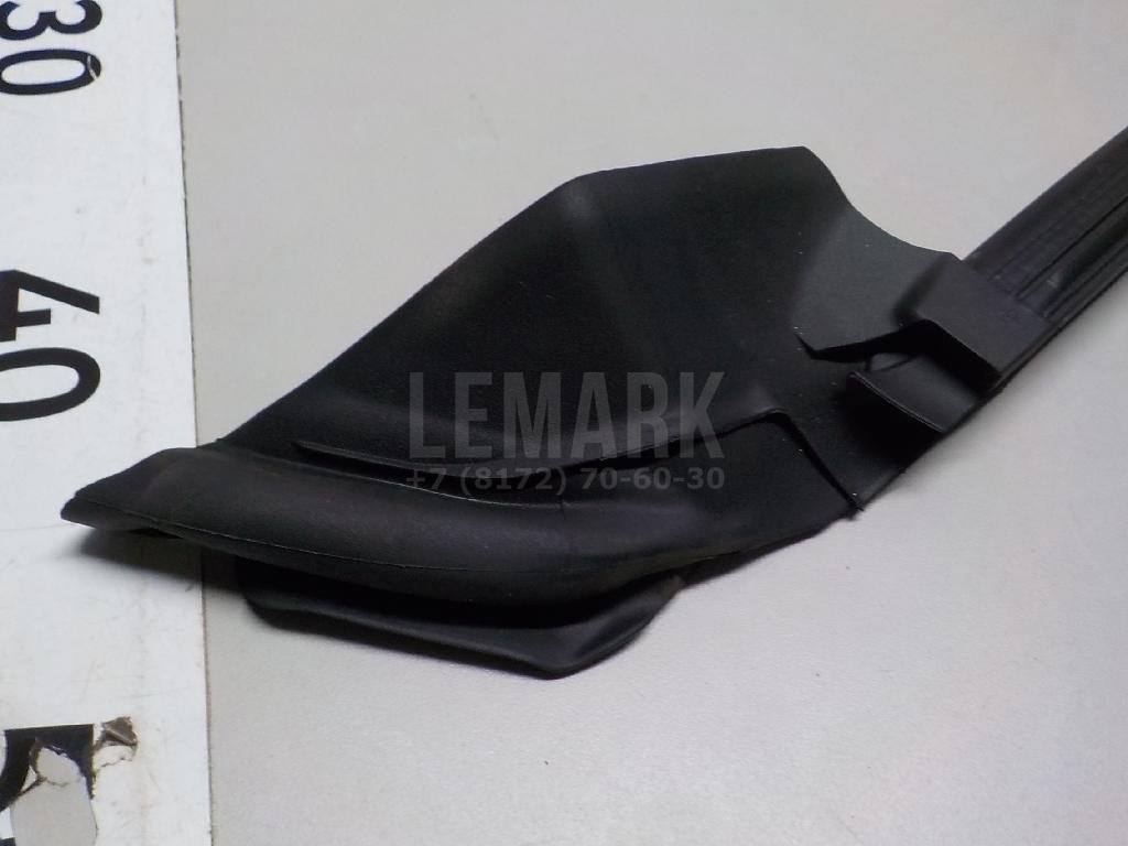 Уплотнитель стекла двери