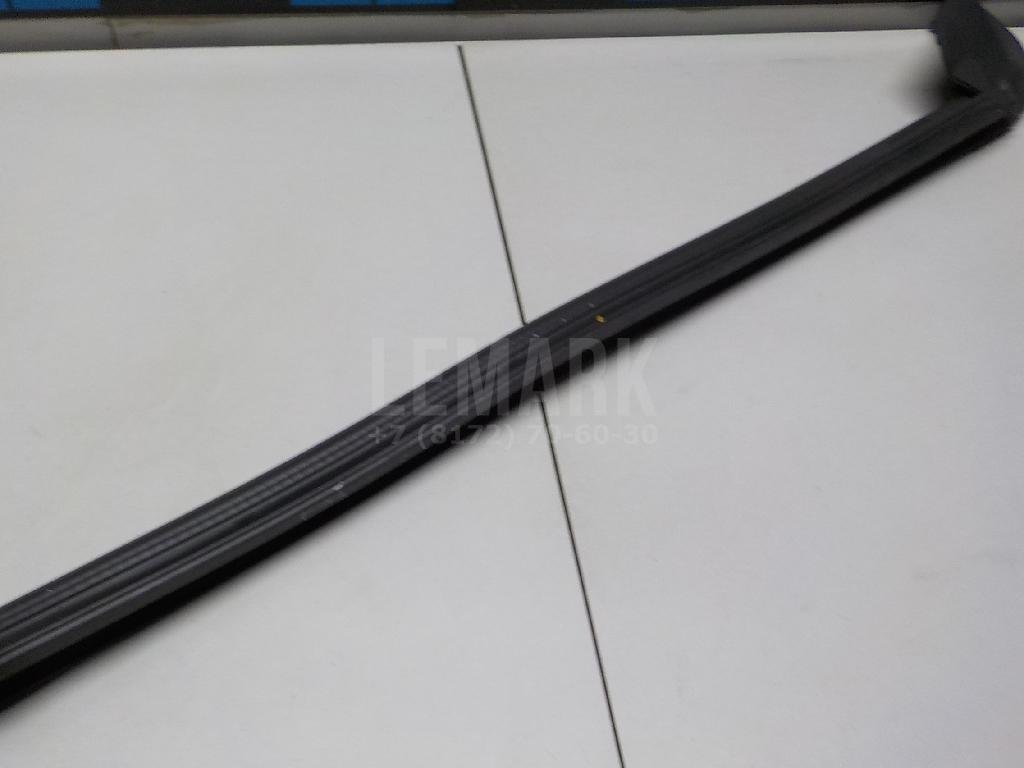 Уплотнитель стекла двери