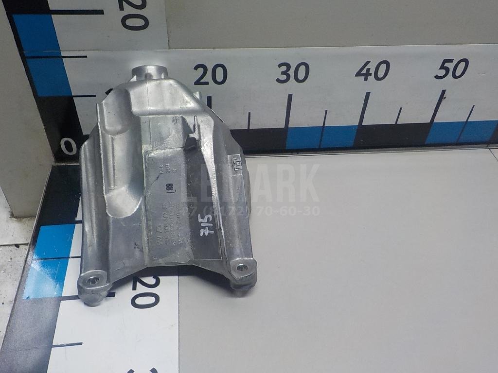 Кронштейн двигателя левый для  Audi A4 [B7] 2005-2007