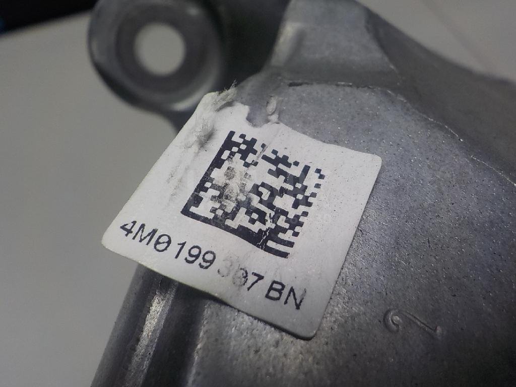 Кронштейн двигателя левый для  Audi A4 [B7] 2005-2007