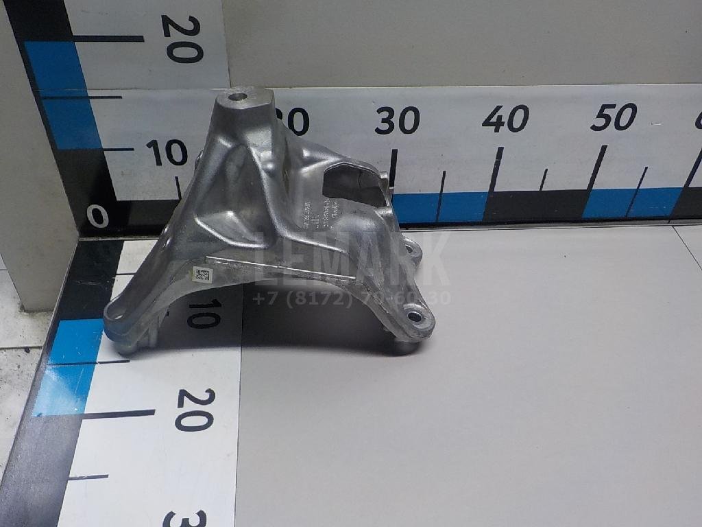 Кронштейн двигателя правый для  Audi A4 [B8] Allroad 2009-2015