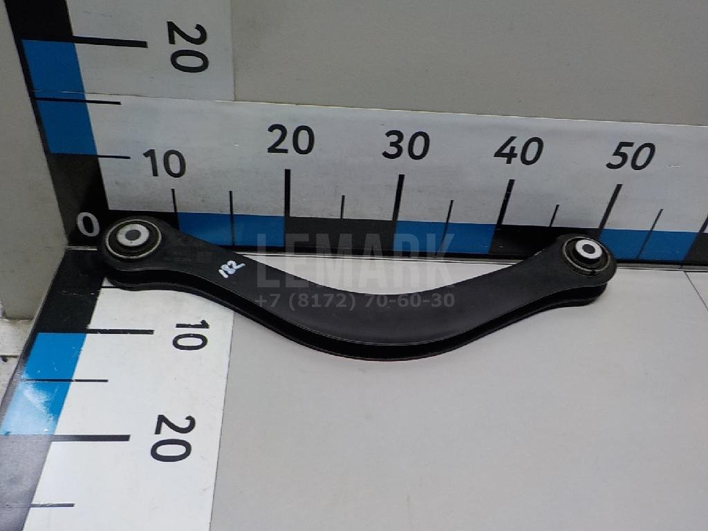Рычаг задний верхний левый