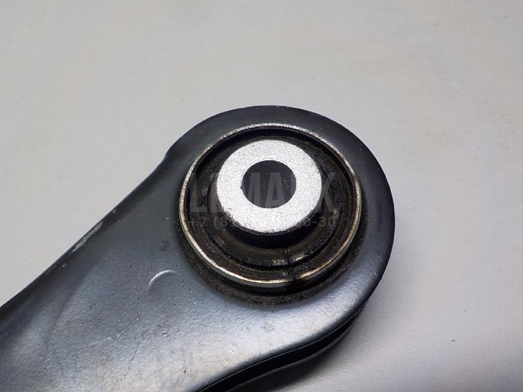 Рычаг задний верхний левый