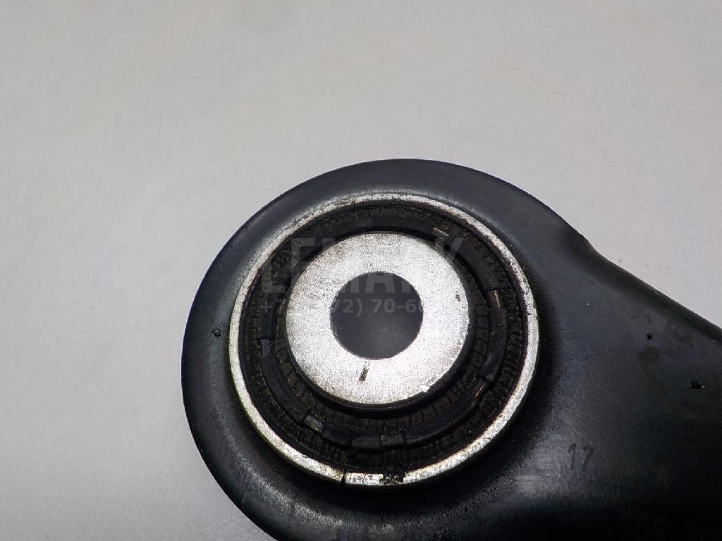 Рычаг задний верхний левый