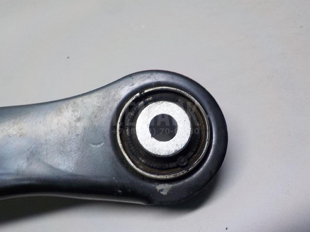 Рычаг задний верхний левый