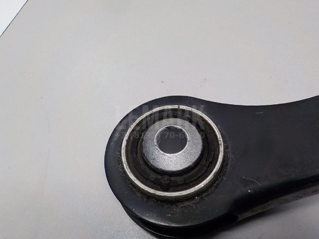 Рычаг задний верхний левый