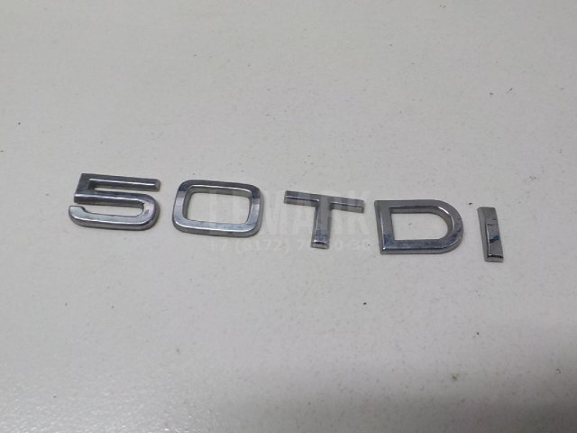 Эмблема на крышку багажника