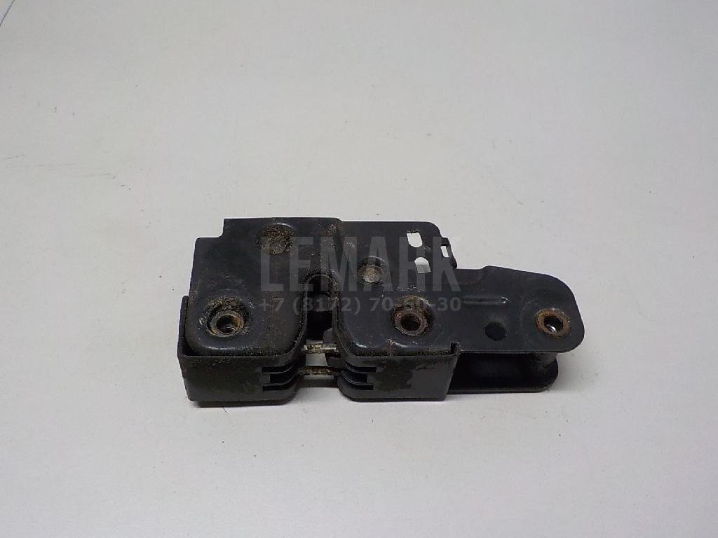 Замок капота