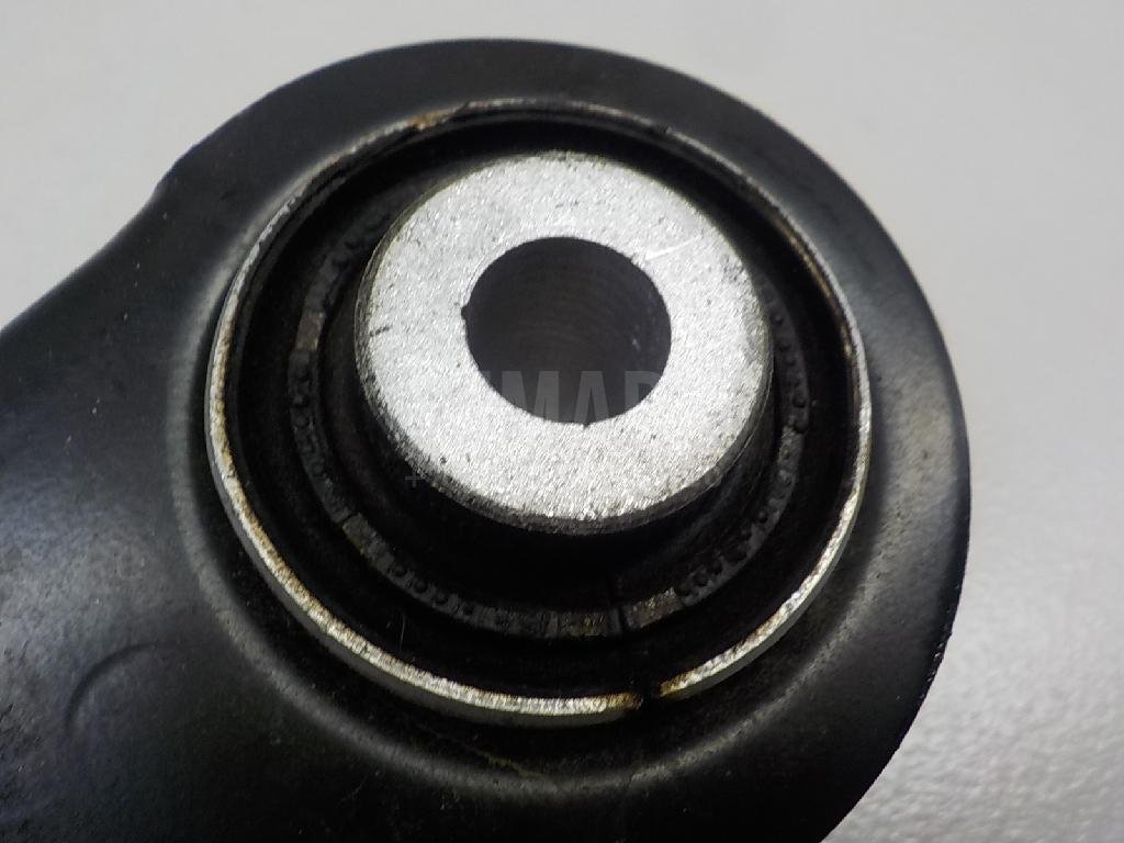 Рычаг задний верхний левый