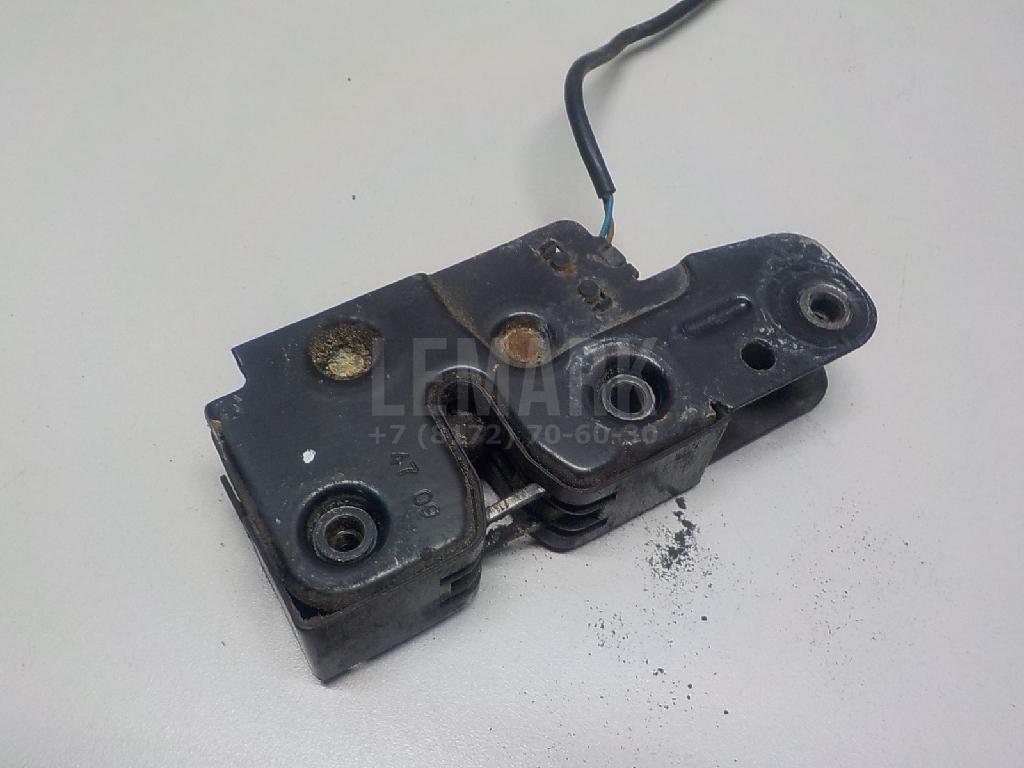 Замок капота