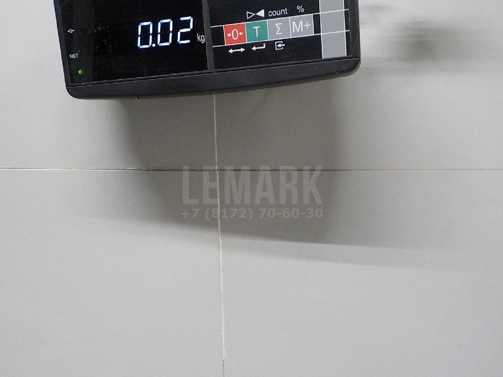 Кнопка закрывания багажника