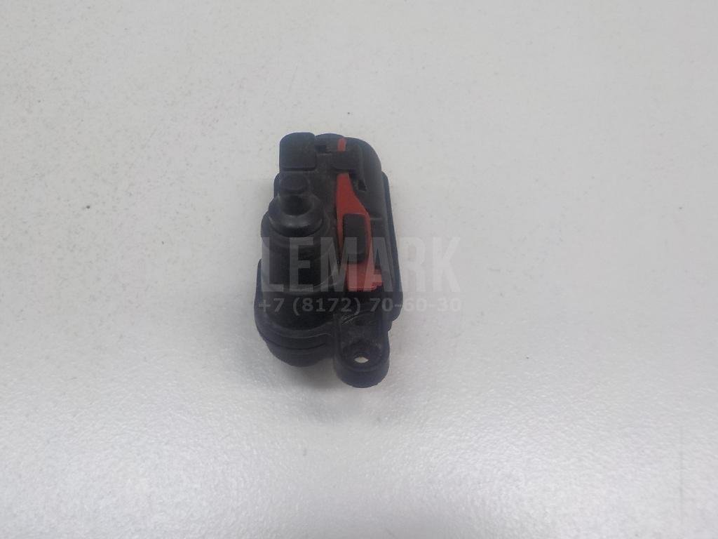 Активатор замка крышки бензобака