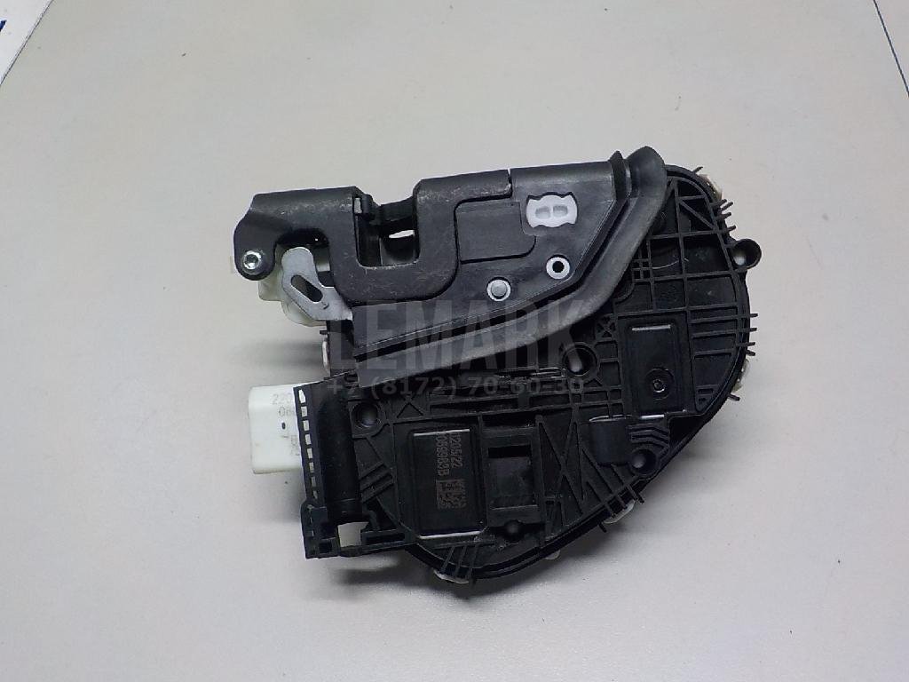 Замок двери передней левой