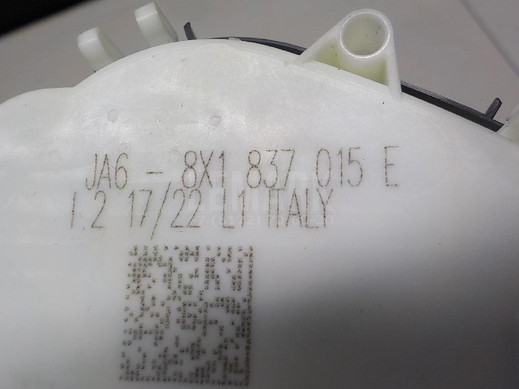 Замок двери передней левой