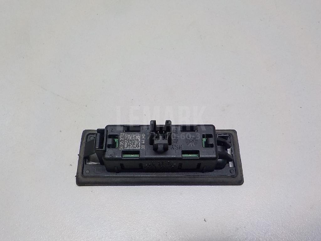 Фонарь подсветки номера