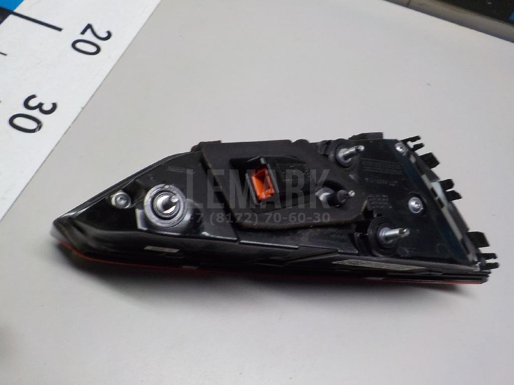 Фонарь задний внутренний правый