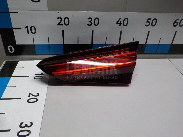 Фонарь задний внутренний правый