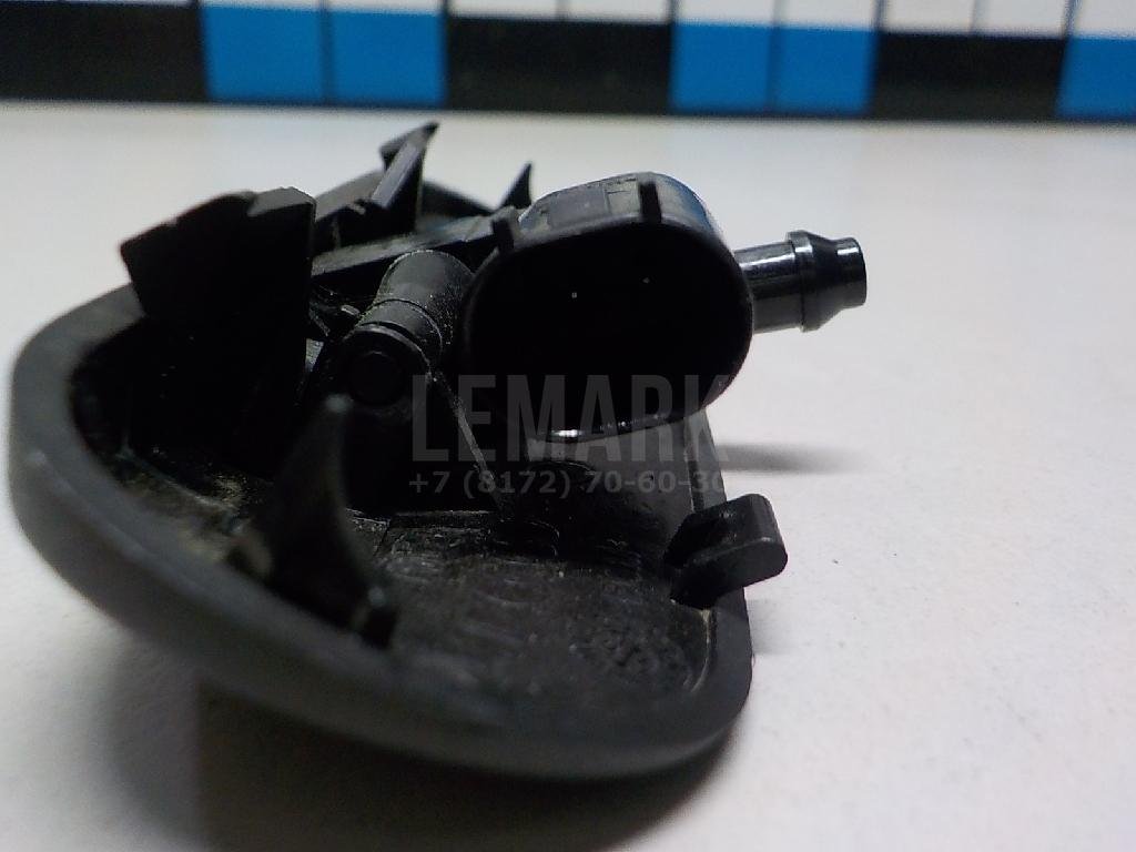 Форсунка омывателя лобового стекла