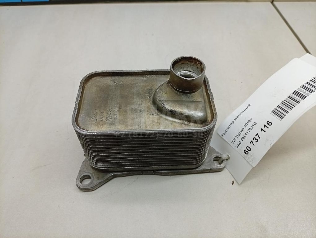 Радиатор масляный для  Audi A3 [8PA] Sportback 2004-2013