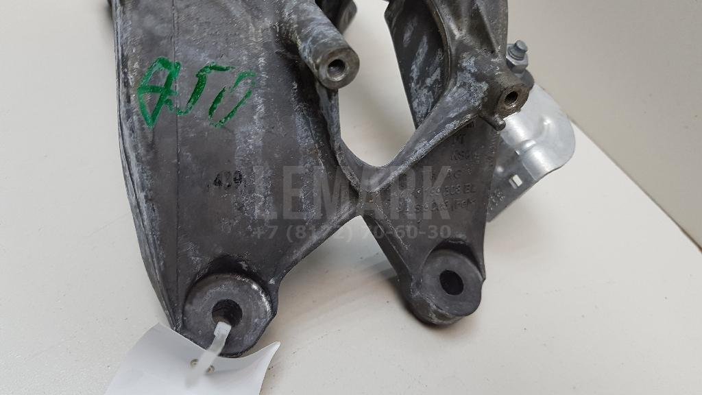 Кронштейн двигателя правый