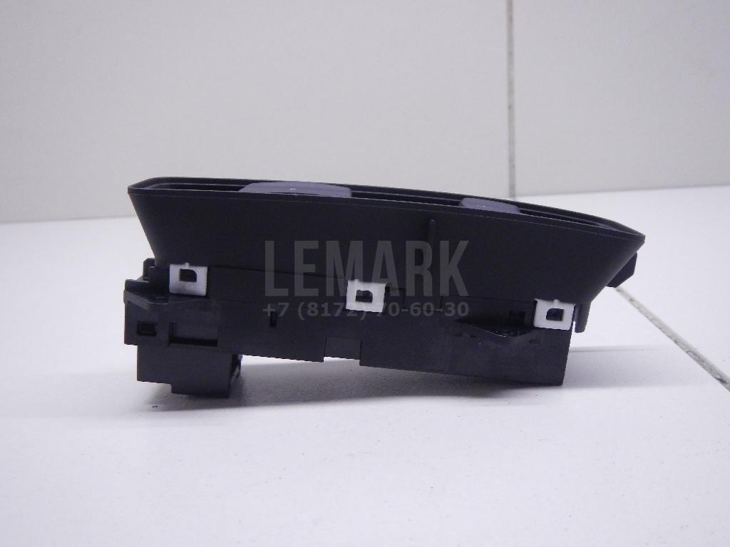 Кнопка люка