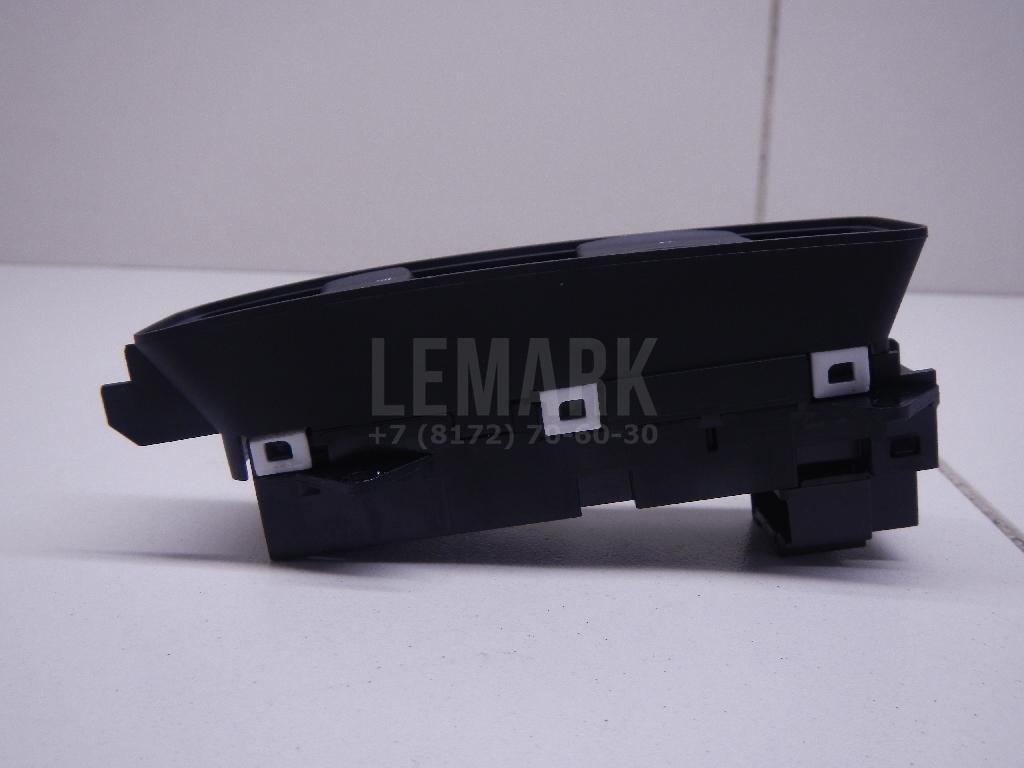 Кнопка люка