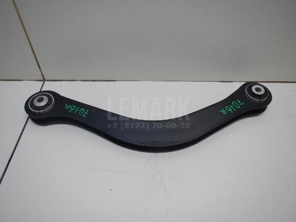 Рычаг задний верхний правый