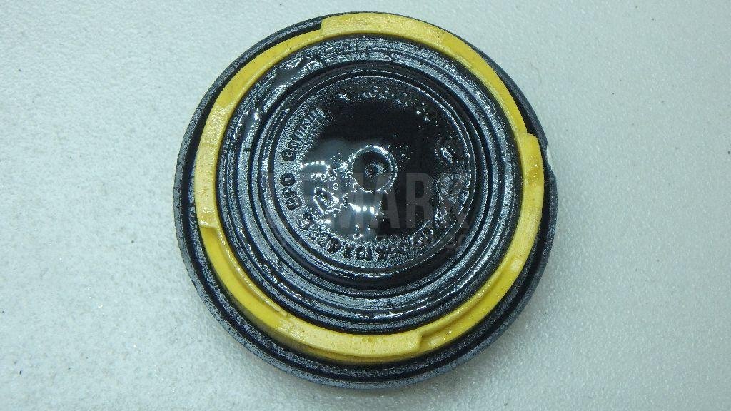 Крышка маслозаливной горловины