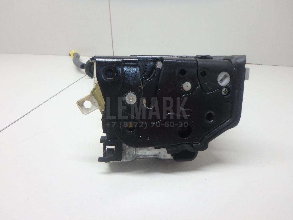 Замок двери задней правой